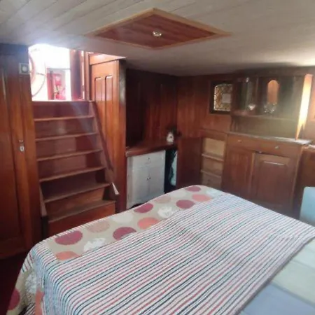 Pretty Barge In * 에그모르트